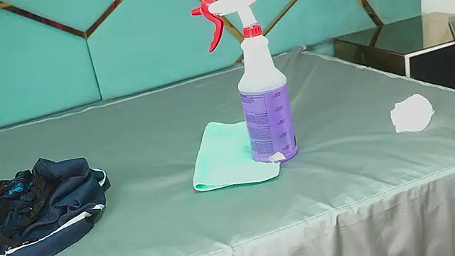 crystal_gilton's cam snapshot