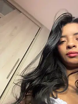 Laura_fernandezII's cam snapshot