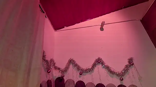 anais_tgn's cam snapshot