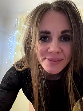 LucieMack's cam snapshot