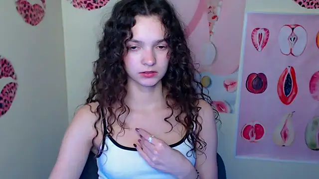 _SusieSu_'s cam snapshot