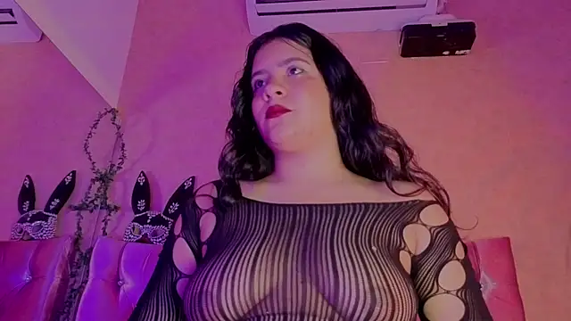 KARINAJTORRES's cam snapshot