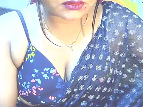 Nusrat_Faria07's cam snapshot