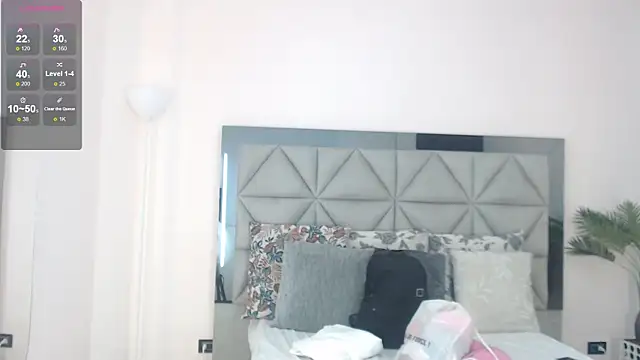 miaarodriguez1_'s cam snapshot