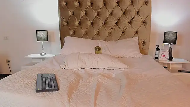 scarlettTease_'s cam snapshot