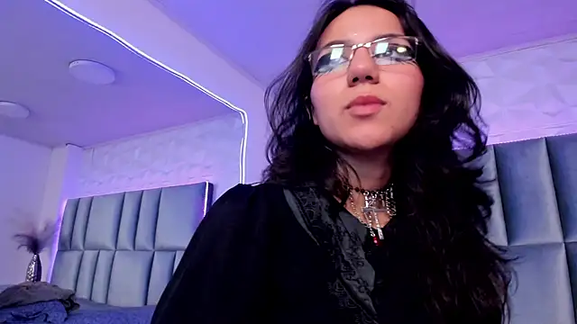 HollyPeach's cam snapshot