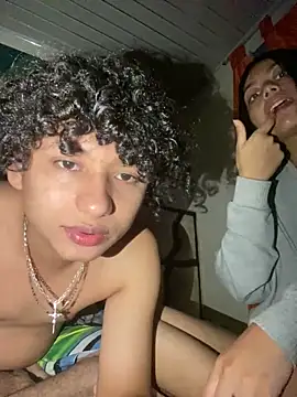 Nezuko-uWux live sex cam