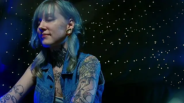 Littlespacemouse's cam snapshot