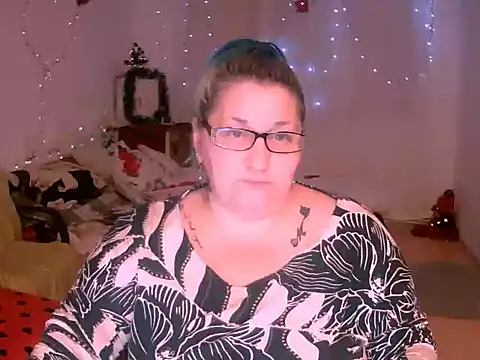 BlondyBigBoobs's cam snapshot