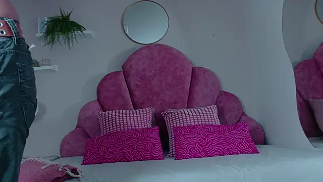 AbigailLenox__ live sex cam