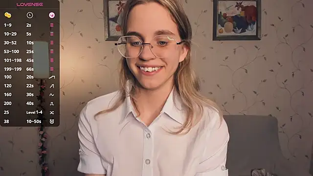 JoanBaggott live sex cam