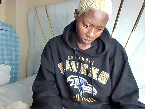 SquirtQueen16's cam snapshot