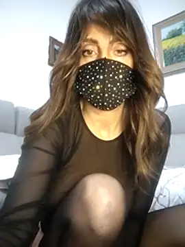 Akemi_rossi live sex cam