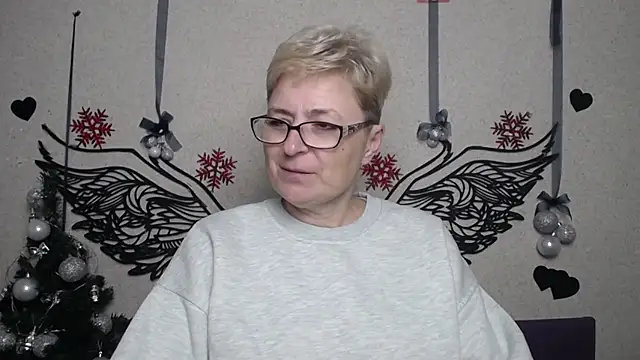 EmiliaGree's cam snapshot