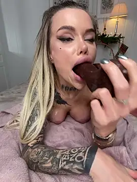 mc-Olivia's cam snapshot