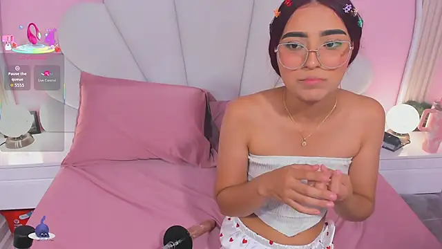 Ary__cherry's cam snapshot