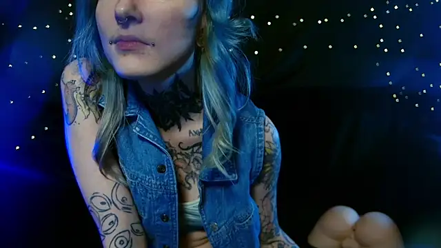 Littlespacemouse's cam snapshot