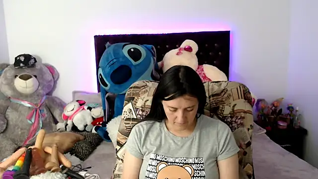 Lorenahot_06's cam snapshot