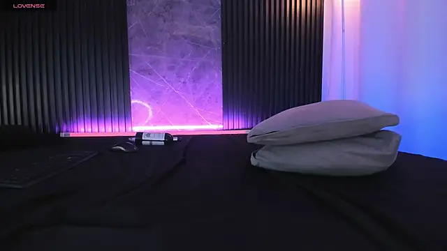 AdammClark1 live sex cam