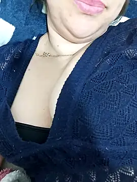 Rouzalinda's cam snapshot