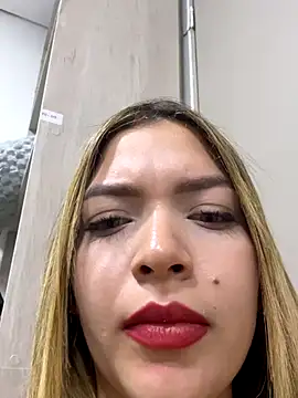 Sammy_Lovee's cam snapshot