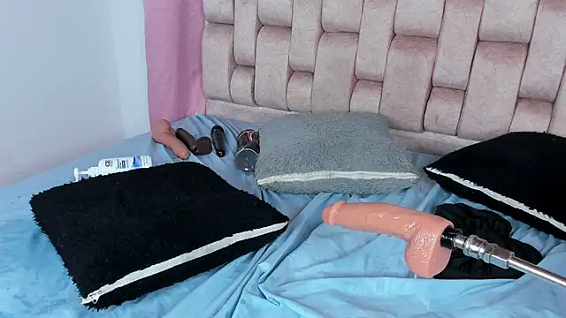 Emma_Evelyn's cam snapshot