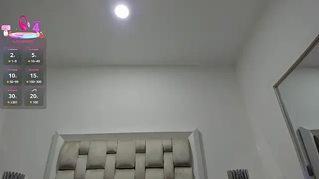 ValerieSoto's cam snapshot