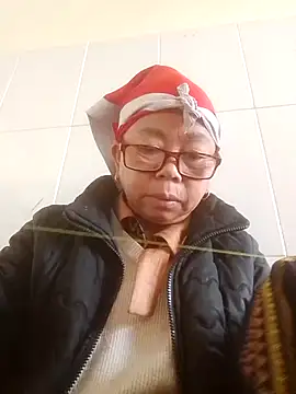 VangLe73 live sex cam