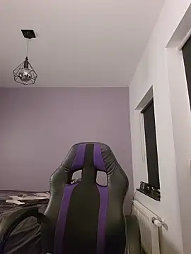 MiaRides19 live sex cam