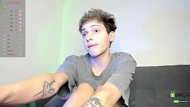 colestorm_'s cam snapshot