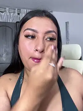 Issa_Santana live sex cam