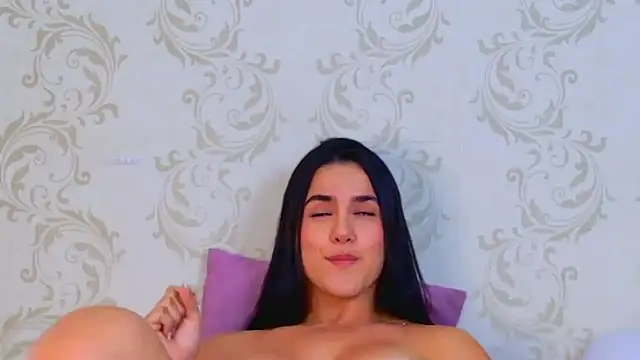 Bella_Fior's cam snapshot