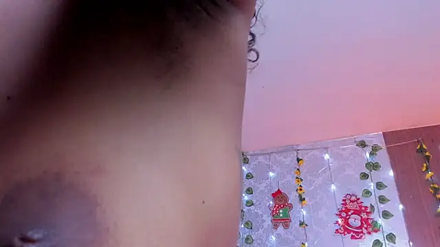 kelly_thomson's cam snapshot