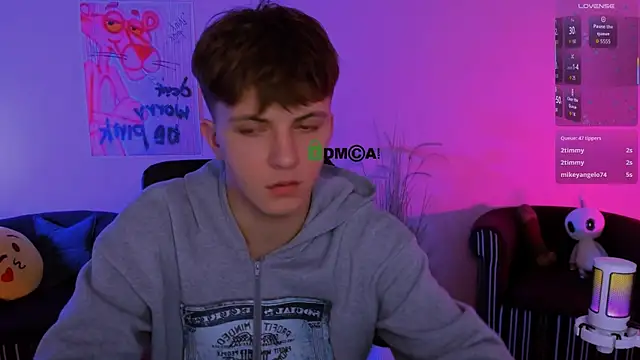 travis_wolf_'s cam snapshot