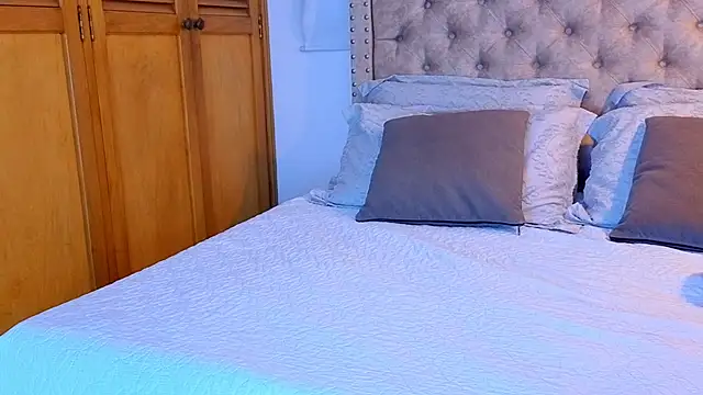 Anya_Texas live sex cam