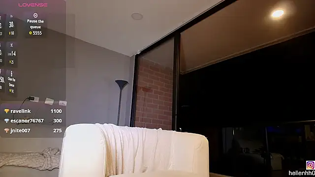 Helenbronwx live sex cam