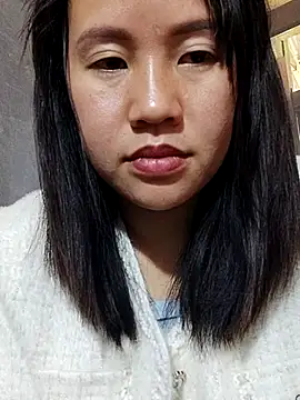 yelow-bee live sex cam