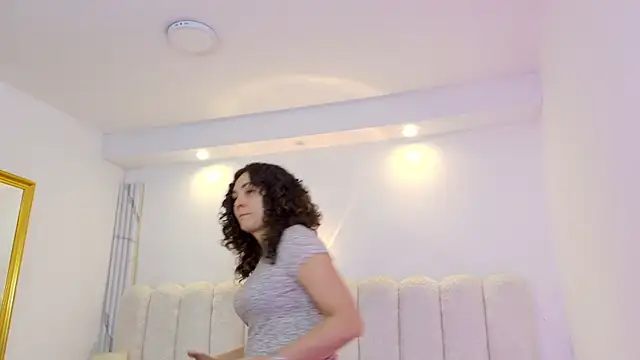 Juliabadlee's cam snapshot