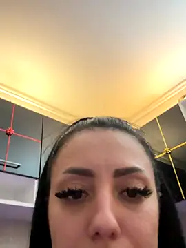 SelenaKimmy's cam snapshot