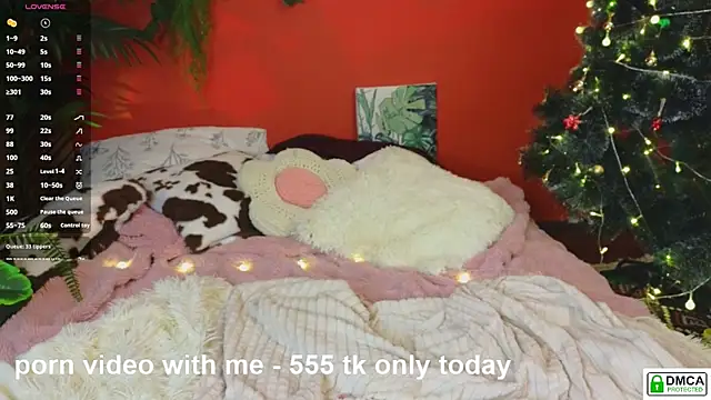 Charlotte_wow's cam snapshot