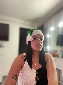 JuanitaMore01 live sex cam