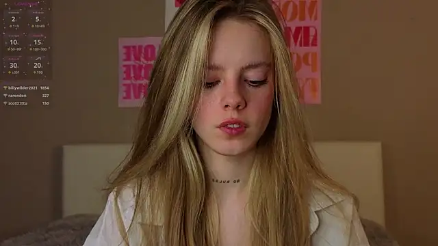 TiffinyMergist live sex cam