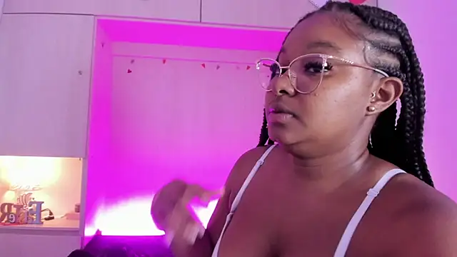 tamaraa_smiith's cam snapshot