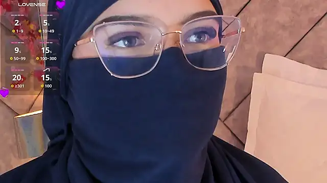 anna-henao's cam snapshot