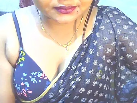 Nusrat_Faria07's cam snapshot