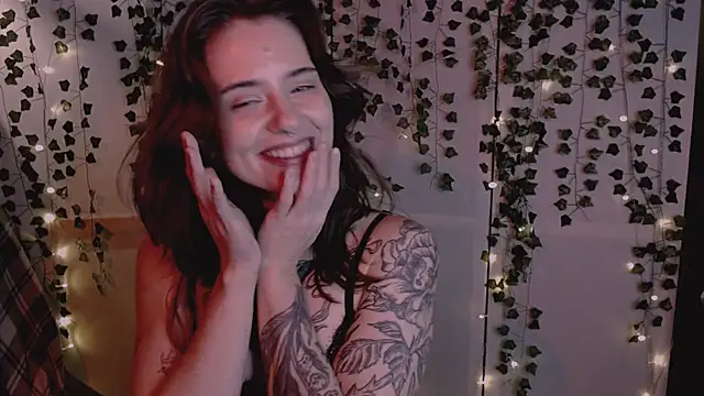 risha_laas's cam snapshot