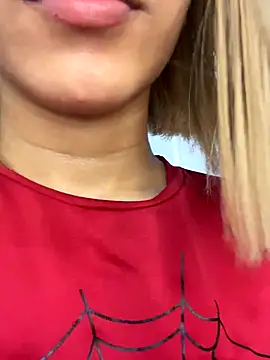 SweetBunnyGF's cam snapshot