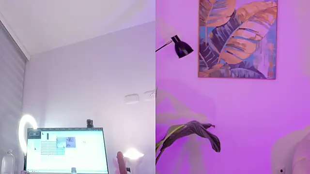 sarawinstone's cam snapshot