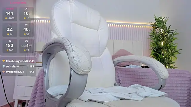 Alissa_piee's cam snapshot