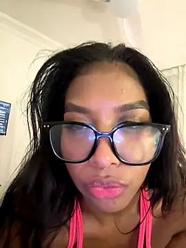 IamCrystal2's cam snapshot